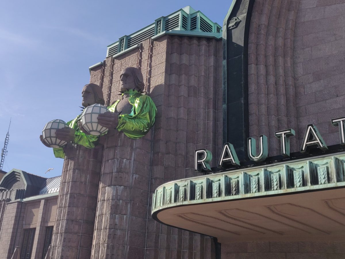 Toimiva joukkoliikenne tukee myös autoilua